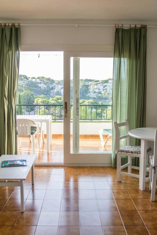 Apartamentos Encanto Del Mar Кала Галдана Екстериор снимка