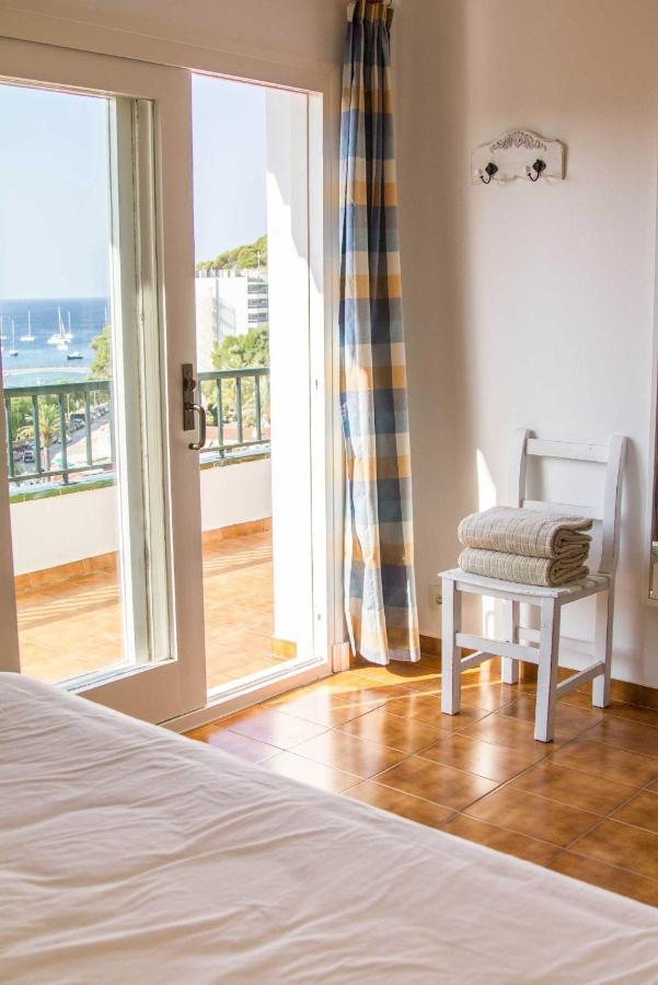 Apartamentos Encanto Del Mar Кала Галдана Екстериор снимка