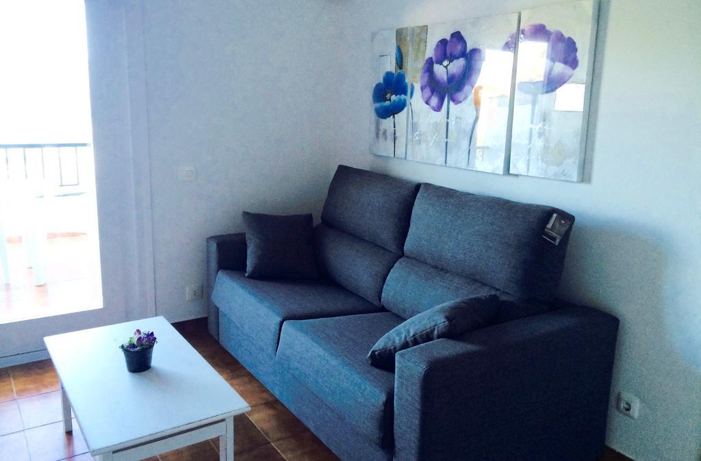 Apartamentos Encanto Del Mar Кала Галдана Екстериор снимка