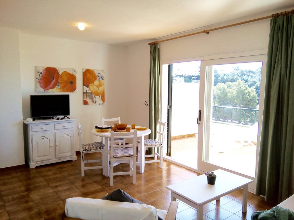 Apartamentos Encanto Del Mar Кала Галдана Екстериор снимка