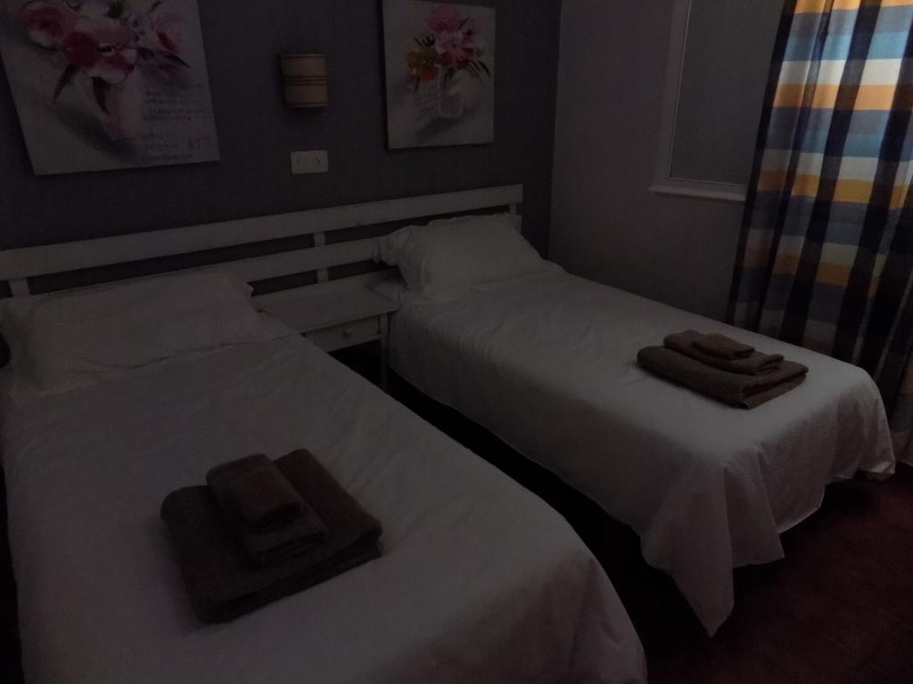 Apartamentos Encanto Del Mar Кала Галдана Екстериор снимка