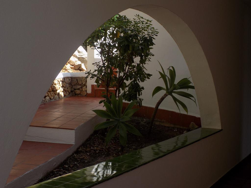 Apartamentos Encanto Del Mar Кала Галдана Екстериор снимка