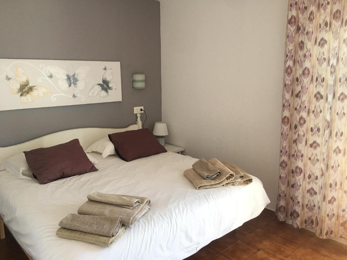 Apartamentos Encanto Del Mar Кала Галдана Екстериор снимка